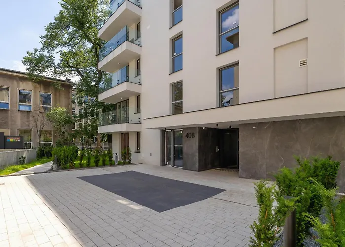 Klimatyzowany Apartament W Centrum Krakowa Z Parkingiem I Biurkiem By Renters Prestige
